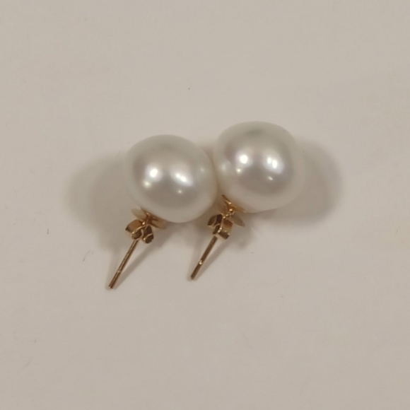 #5 Authentic Southsea Pearl earrings 13mm w/ 14K gold